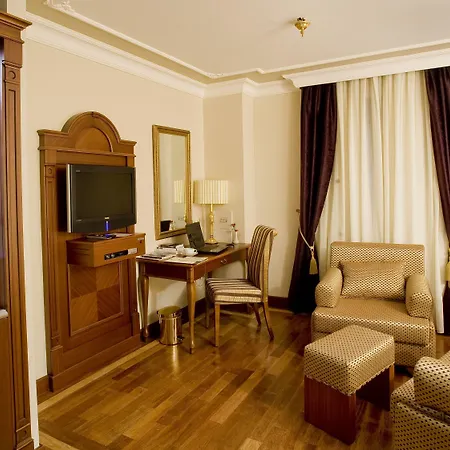 Glk Premier Regency & Hotel 3*