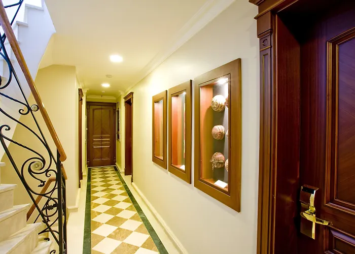 Glk高级丽晶酒店 3*