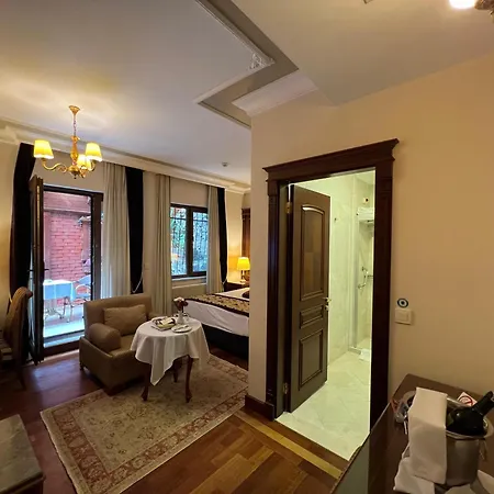 Glk Premier Regency Suites&spa