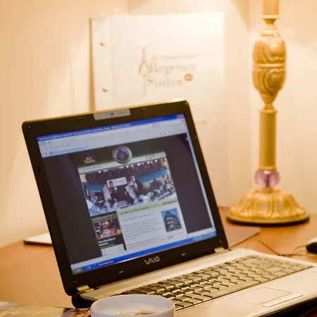 Glk Premier Regency Suites&spa Hotel