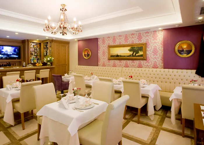 Glk Premier Regency Suites&spa Hotel 3*