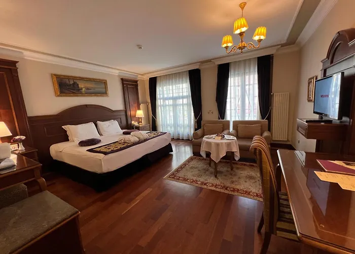 Hotel Glk Premier Regency Suites&spa 3*