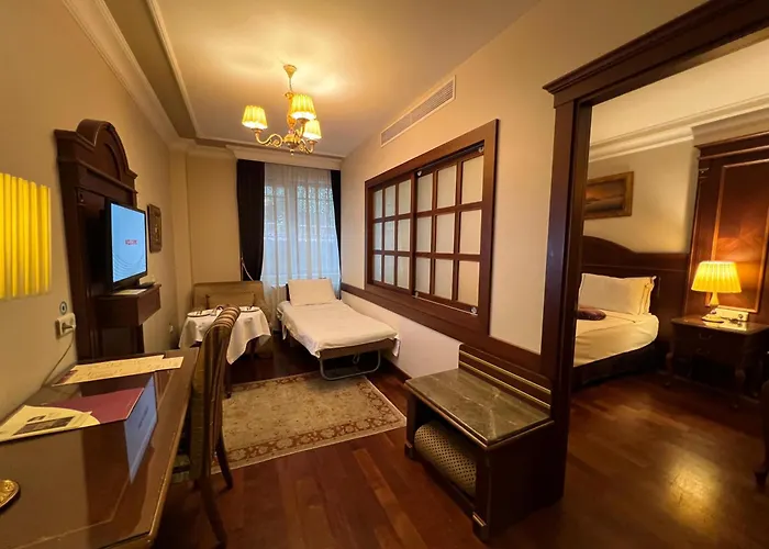 Hotel Glk Premier Regency & 3*