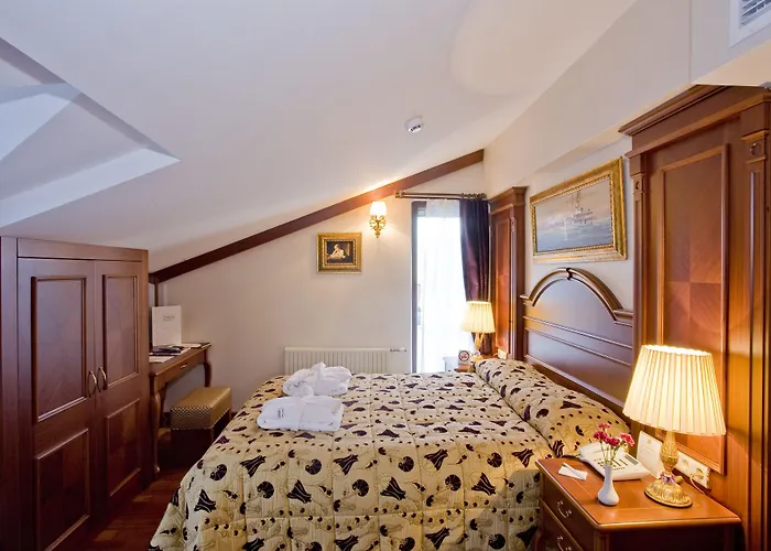 Hotel Glk Premier Regency & 3*