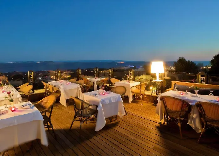 Glk Premier Regency & Hotel 3*