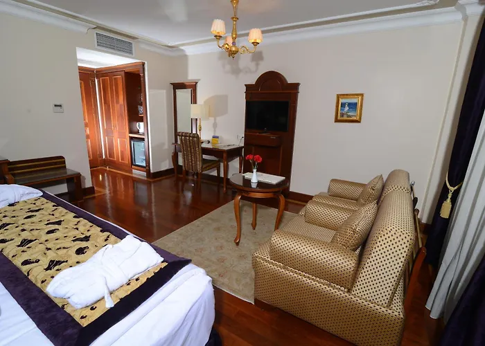 Glk Premier Regency Suites&spa