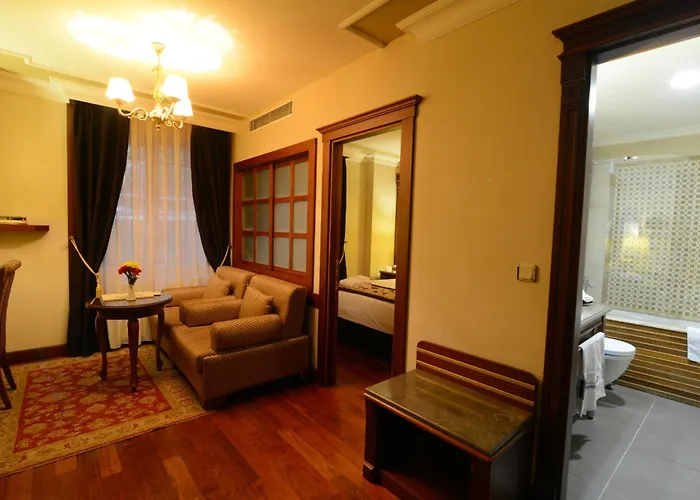 Hotel Glk Premier Regency & 3*