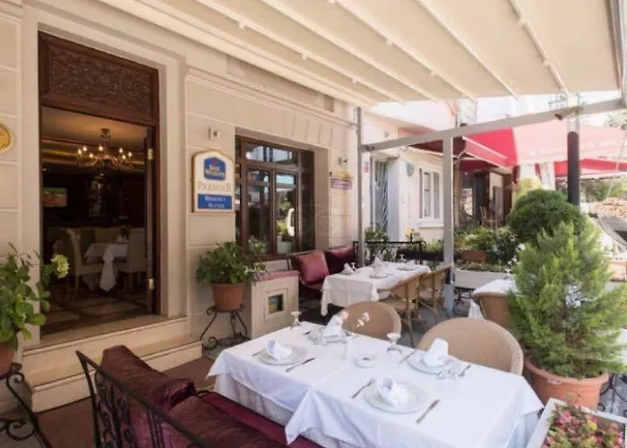 Glk Premier Regency Suites&spa 3*