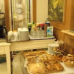 أجنحة وسبا جي إل كيه بريميير ريجنسي اسطنبول