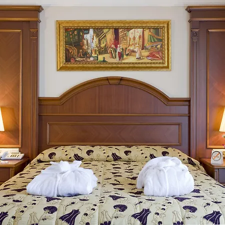 Ξενοδοχείο Glk Premier Regency & 3*